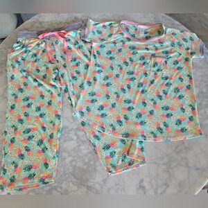 Pillow Talk Pajamas‎ Set 2-piece Sleepwear Capris  Short Sleeve Top Size S/P/CH